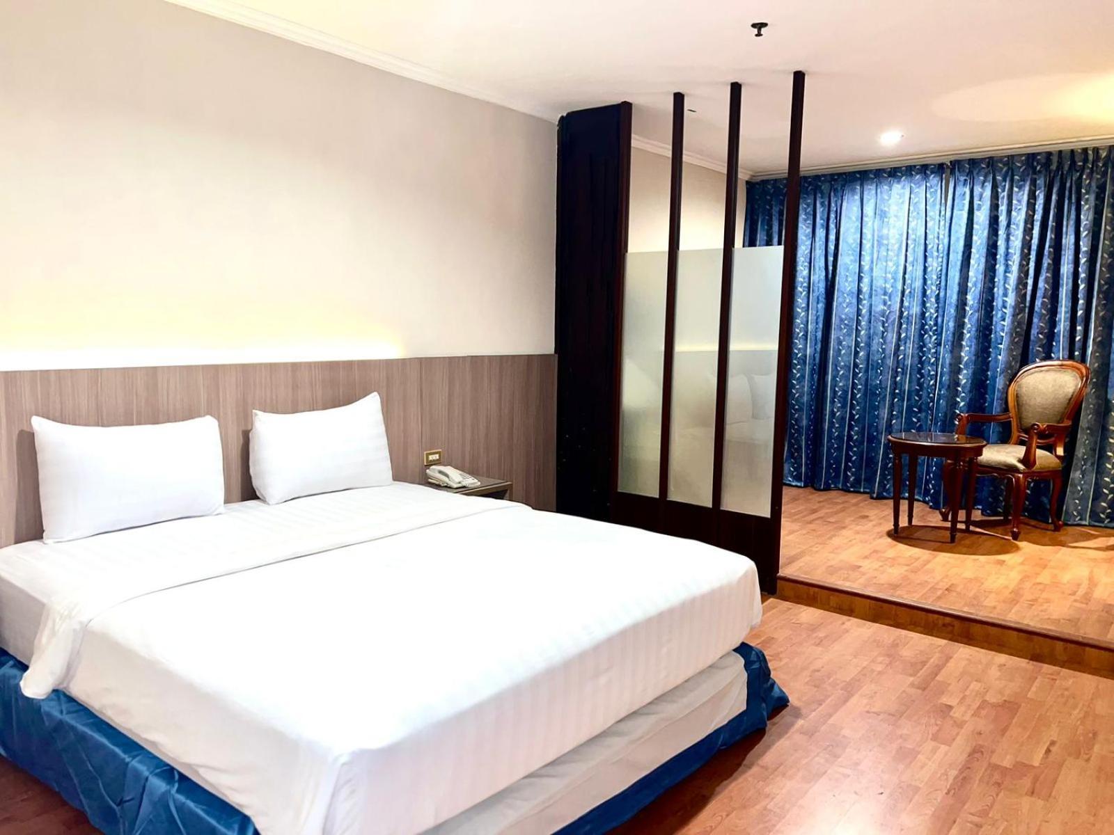 Royal Asia Hotel Palembang Exterior foto