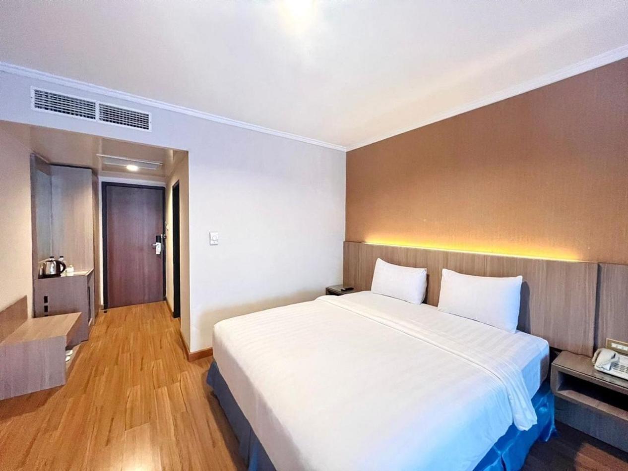 Royal Asia Hotel Palembang Exterior foto